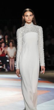 Chrisyian Siriano pist gösteri