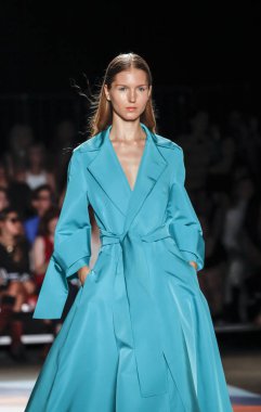 Chrisyian Siriano pist gösteri