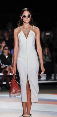 Chrisyian Siriano pist gösteri