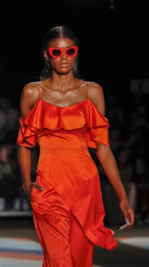 Chrisyian Siriano pist gösteri