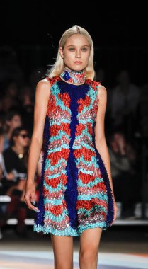 Chrisyian Siriano pist gösteri