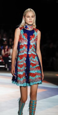 Chrisyian Siriano pist gösteri