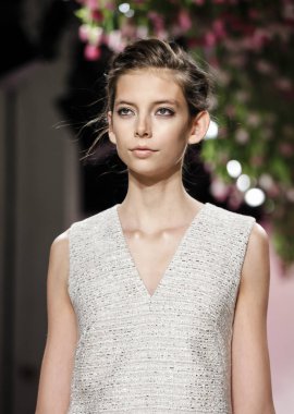 Lela Rose pist gösteri