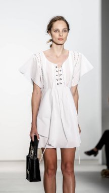 Marissa Webb pist gösteri