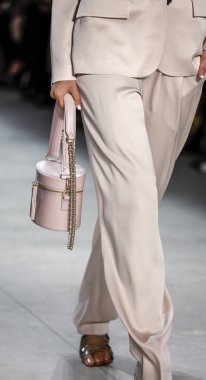 Marissa Webb pist gösteri