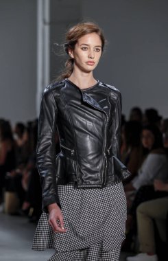 Marissa Webb pist gösteri