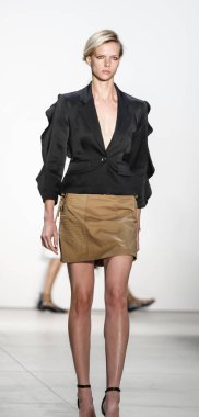 Marissa Webb pist gösteri