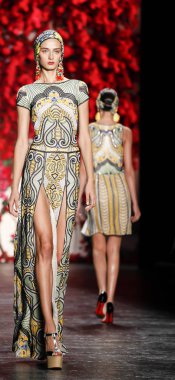 Naeem Khan pist gösteri