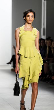 Marissa Webb pist gösteri