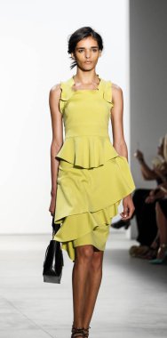 Marissa Webb pist gösteri