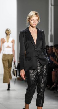 Marissa Webb pist gösteri