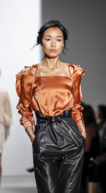 Marissa Webb pist gösteri