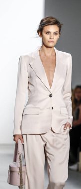 Marissa Webb pist gösteri