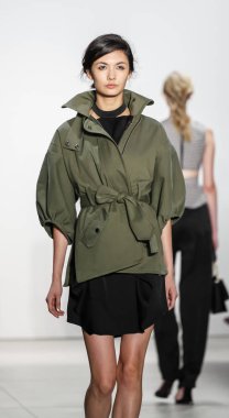 Marissa Webb pist gösteri