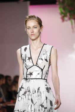 Lela Rose pist gösteri