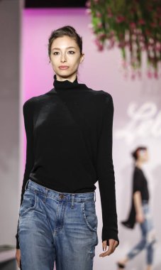 Lela Rose pist gösteri