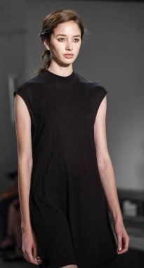 Marissa Webb pist gösteri