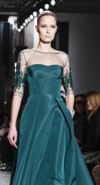 Pamella Roland pist gösteri