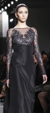 Pamella Roland pist gösteri