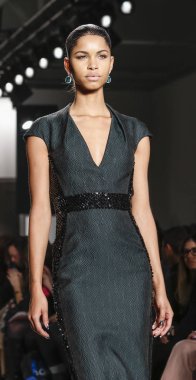 Pamella Roland pist gösteri