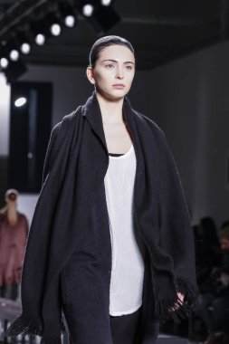 Pamella Roland pist gösteri