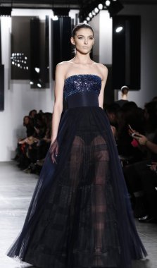 Pamella Roland pist gösteri