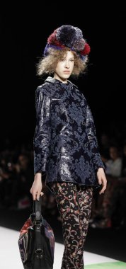 Desigual sonbahar 2015 pist gösteri