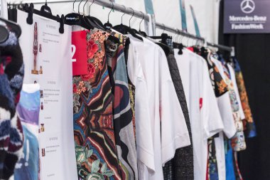 Desigual sonbahar 2015 pist gösteri