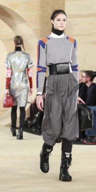 marc jacobs tarafından