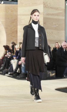 marc jacobs tarafından