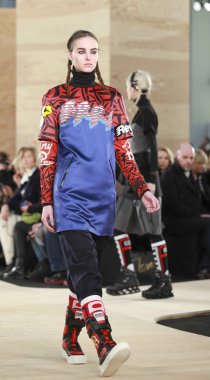 marc jacobs tarafından