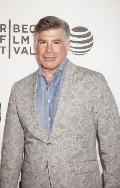 aktör Bryan Batt
