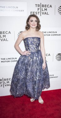 aktris Maisie Williams