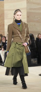 marc jacobs tarafından