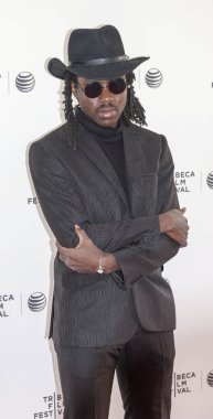 şarkıcı Dev Hynes