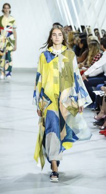 modelleri Lacoste Fasion vardır Show'da