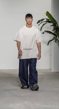 Palmiers du Mal defilesi