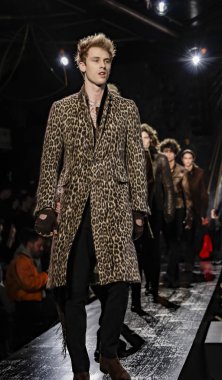 John Varvatos Fw17 pist gösteri