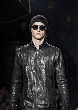 John Varvatos Fw17 pist gösteri