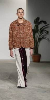 Palmiers du Mal defilesi