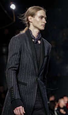 John Varvatos Fw17 pist gösteri
