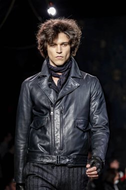 John Varvatos Fw17 pist gösteri