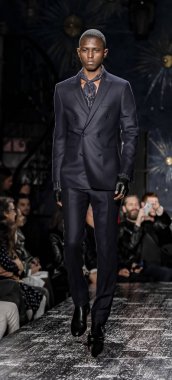 John Varvatos Fw17 pist gösteri