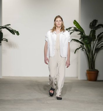 Palmiers du Mal defilesi