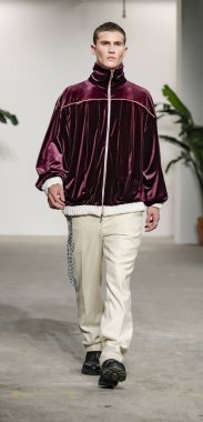 Palmiers du Mal defilesi