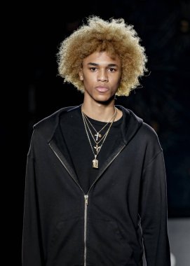 John Varvatos Fw17 pist gösteri