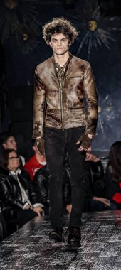 John Varvatos Fw17 pist gösteri