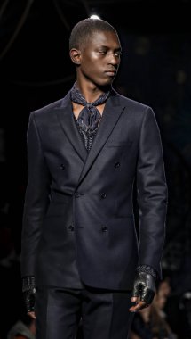 John Varvatos Fw17 pist gösteri