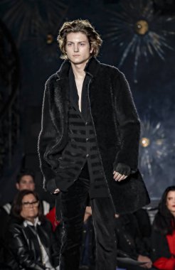 John Varvatos Fw17 pist gösteri