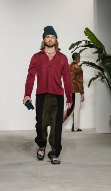 Palmiers du Mal defilesi